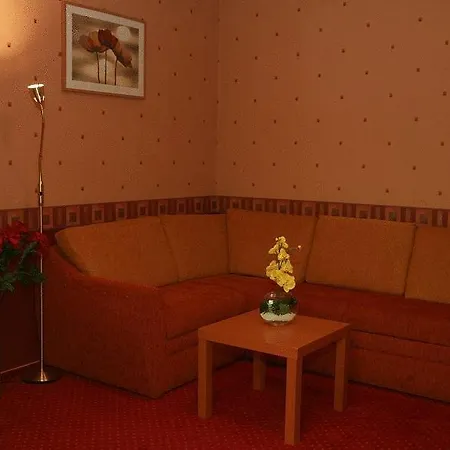 Blues Hotell 3*